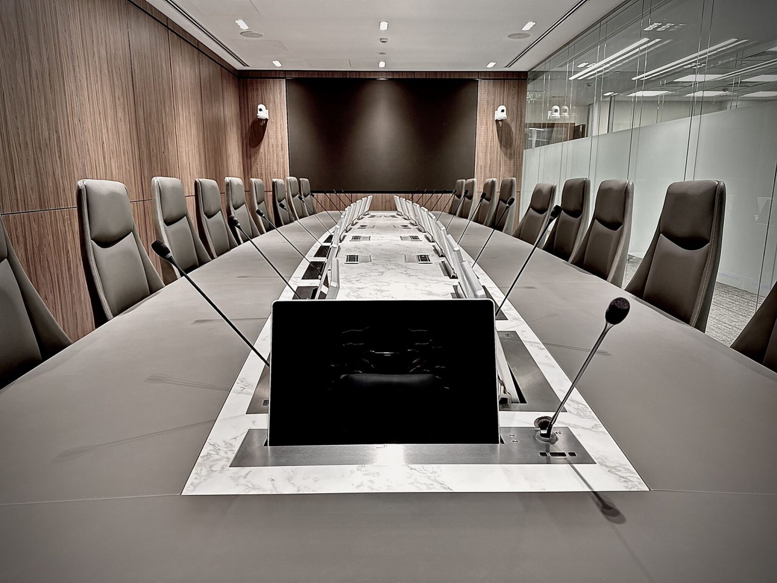 Custom ELITE Consoles & Luxury Conference Table in Saudi Arabia – SPF ...